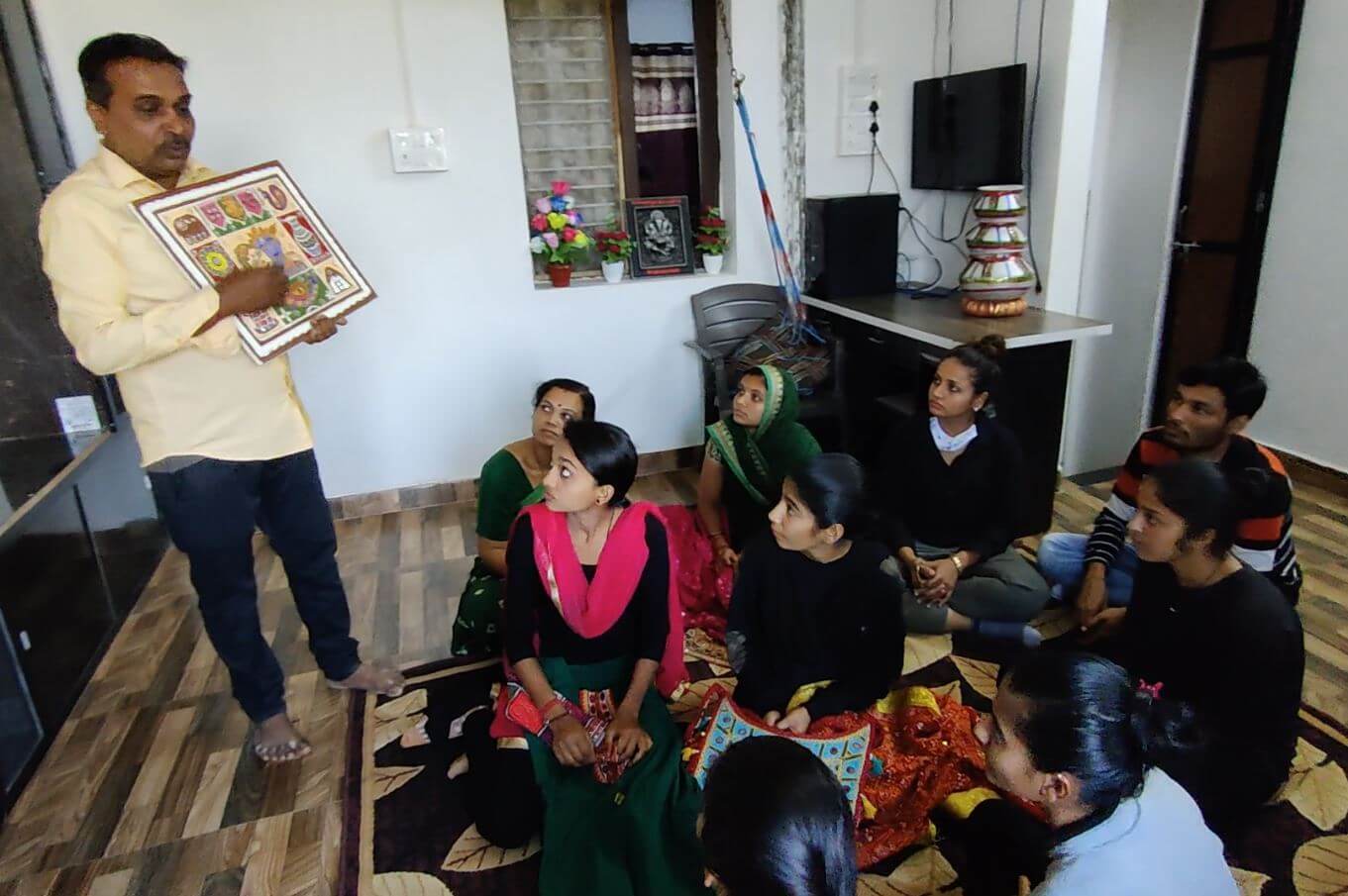 Praveg - Art & Crafts Community Empowerment