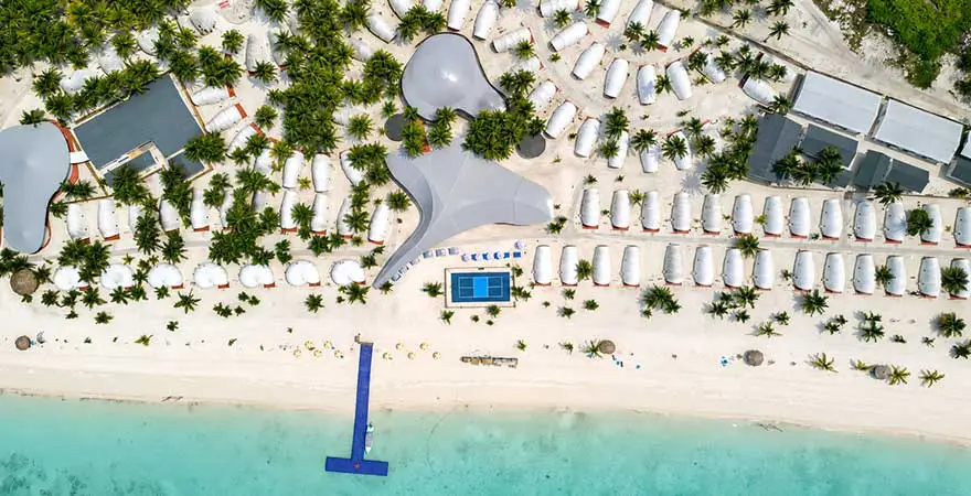 Lakshadweep Resort vs Maldives