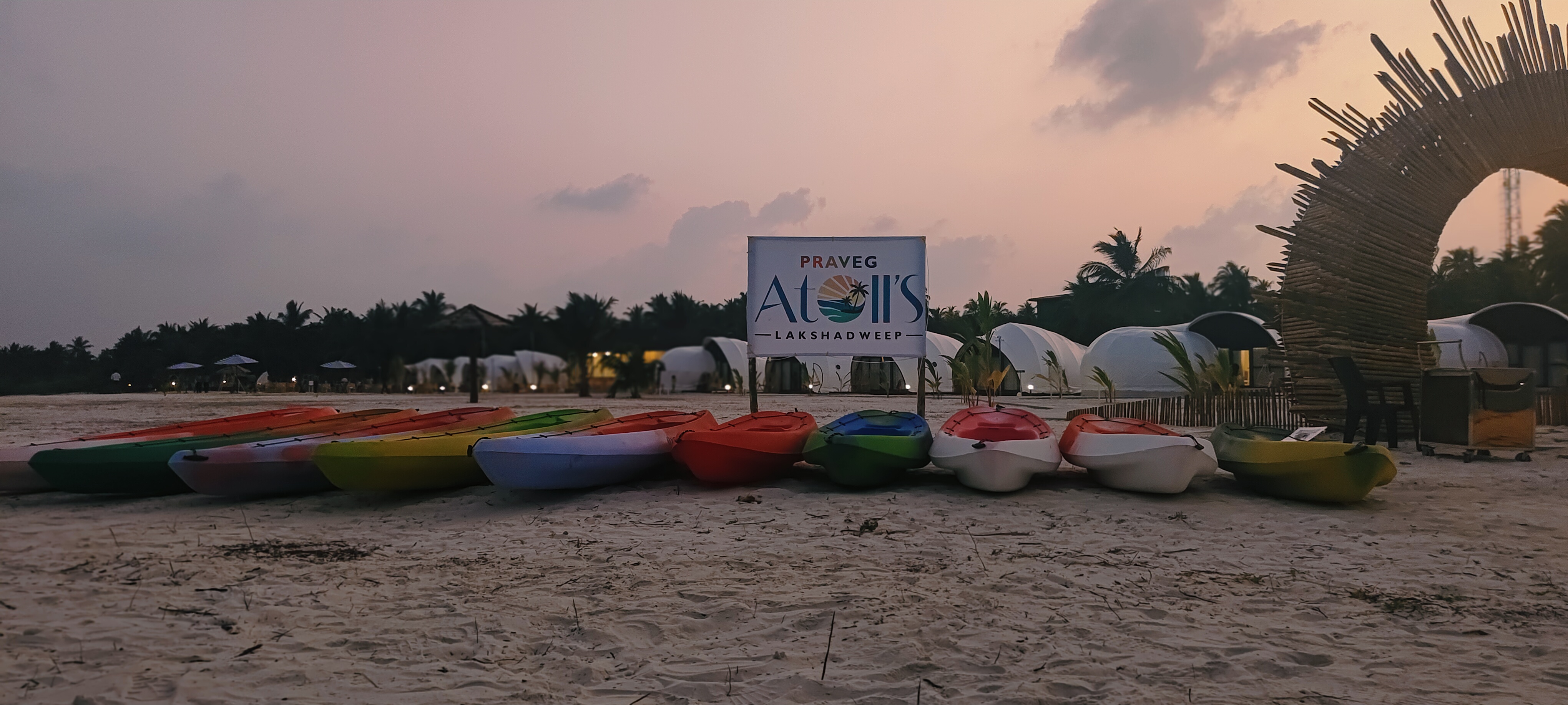 Praveg Thinnakkara Island Resort